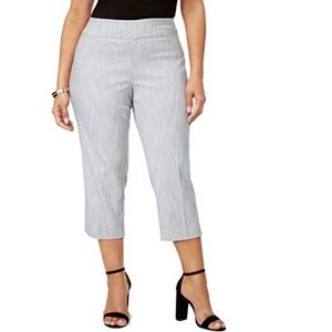 Alfani Tummy Control Capris Gray Size 22W